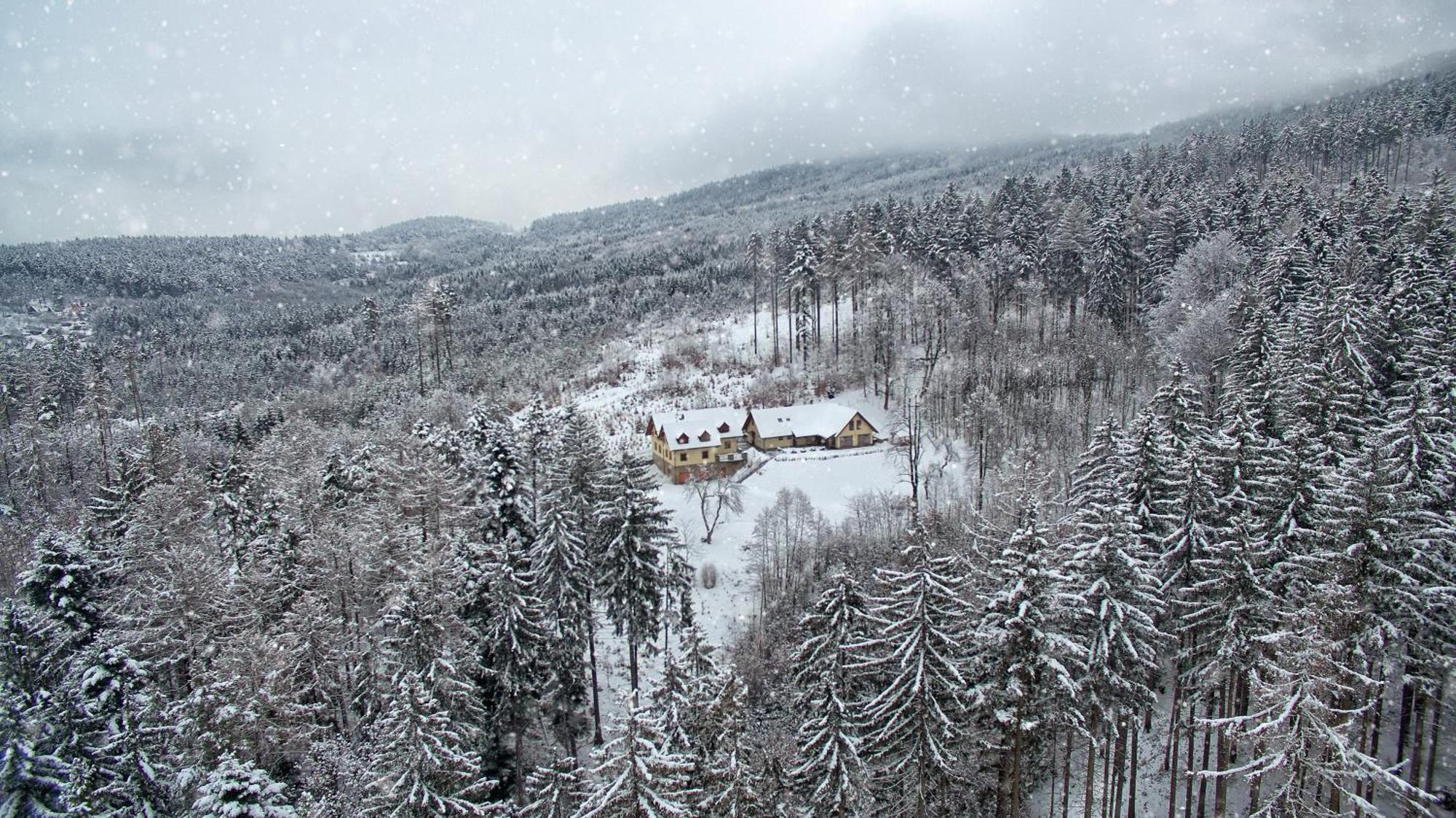 Penzion Na Kraji Lesa Валашске-Мезиржичи Экстерьер фото