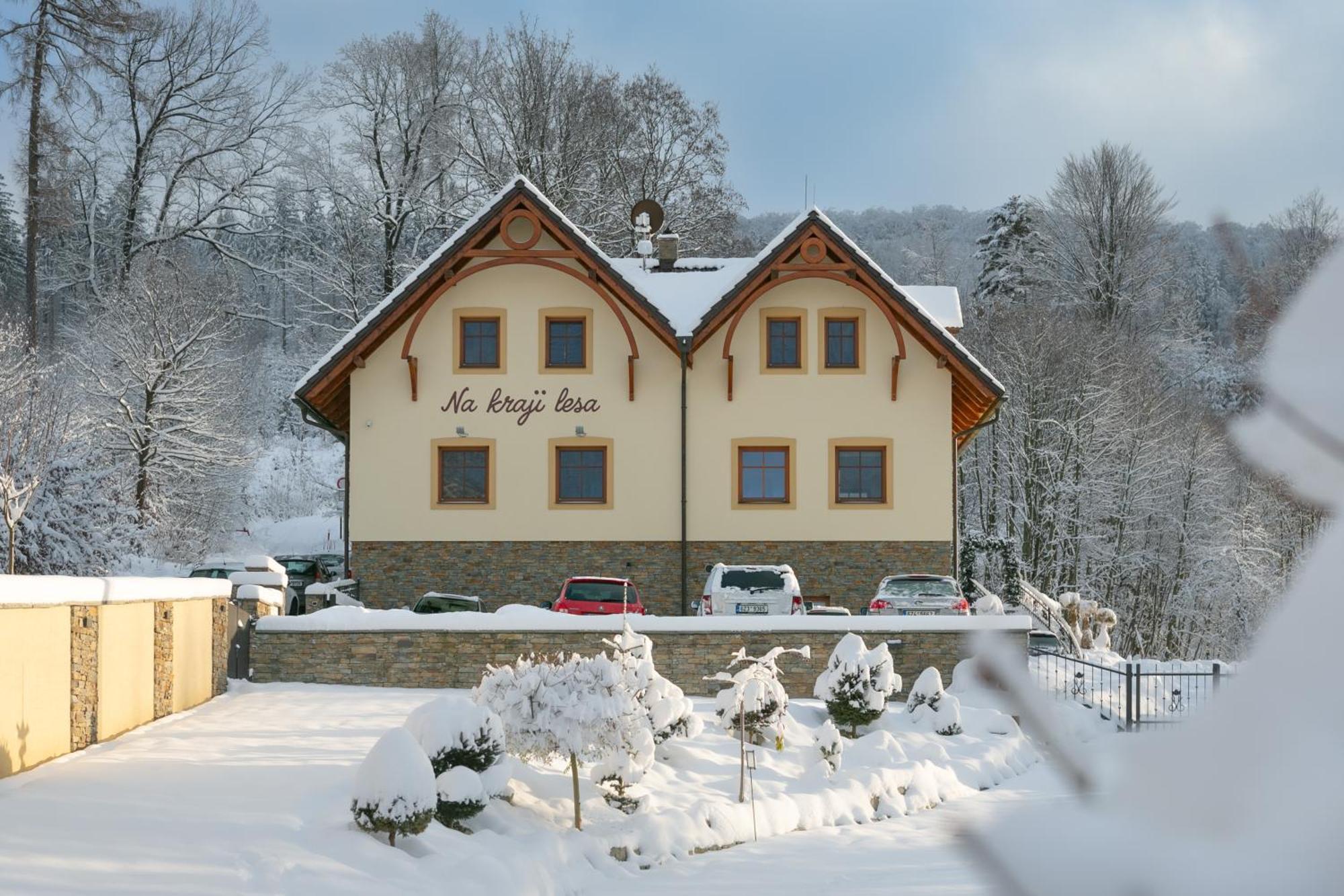 Penzion Na Kraji Lesa Валашске-Мезиржичи Экстерьер фото